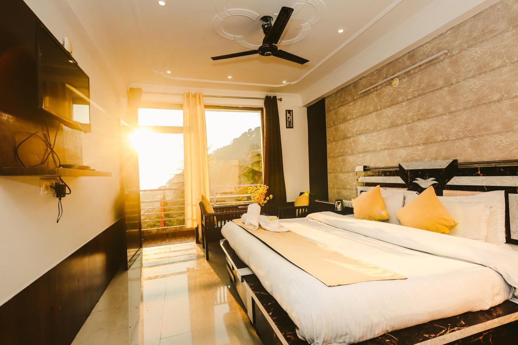 Mirage Grand Hotel McLeod Ganj Eksteriør billede