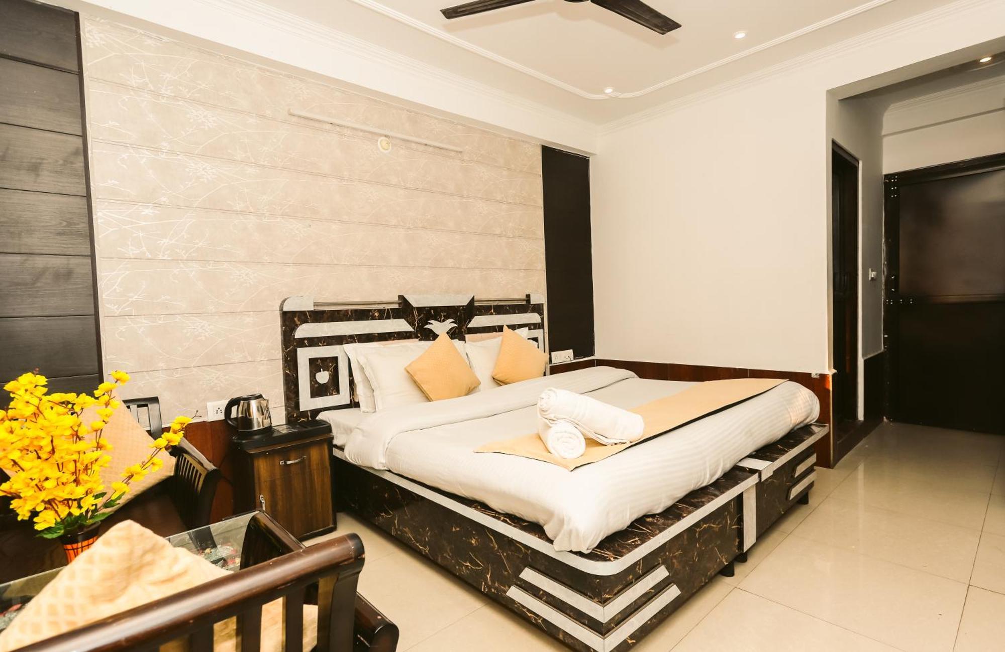 Mirage Grand Hotel McLeod Ganj Eksteriør billede